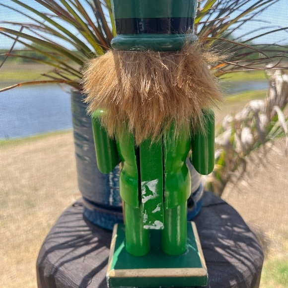 Ashland Irish Leprechaun Nutcracker St. Patrick's Day 9 in. Tall Wooden - Picture 7 of 12